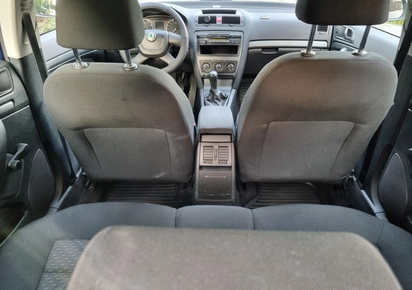 Skoda Octavia cena 23300 przebieg: 164000, rok produkcji 2012 z Stalowa Wola małe 106